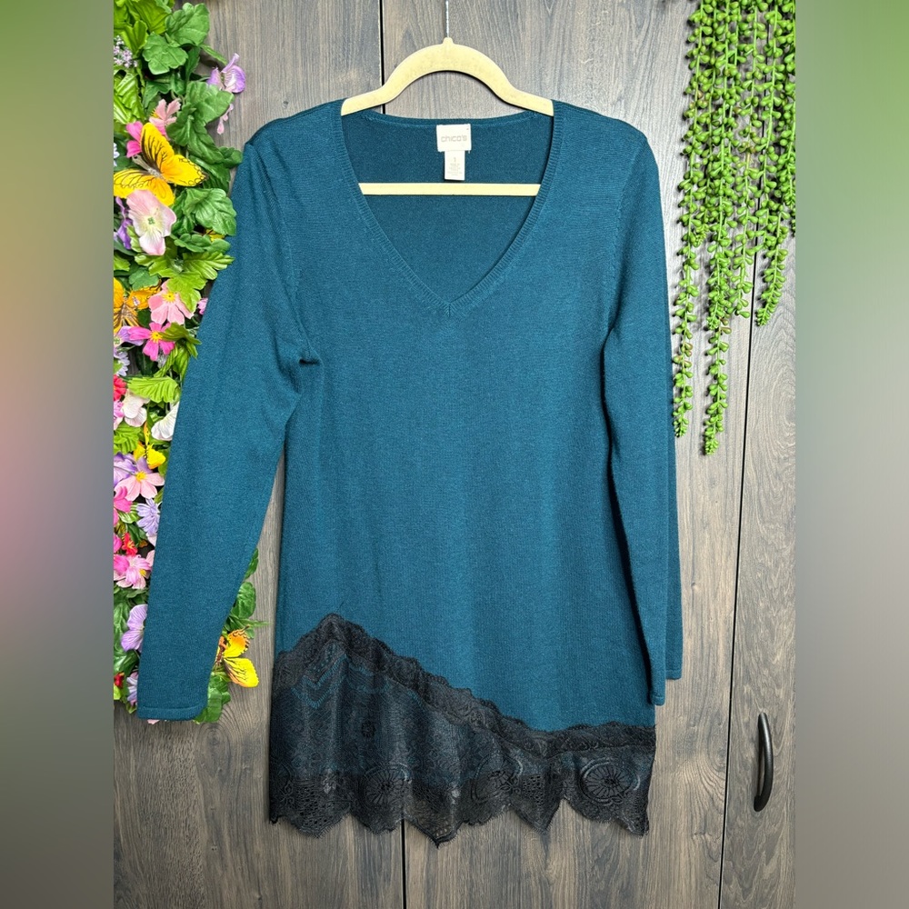 b🌼3/$30🌼Chicos Teal Long Sleeve Tunic V Neck Lace Trim Top Siize 1\Medium - Picture 3 of 15